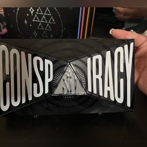 Jeffree Star x Shane Dawson Eyeshadow Palette